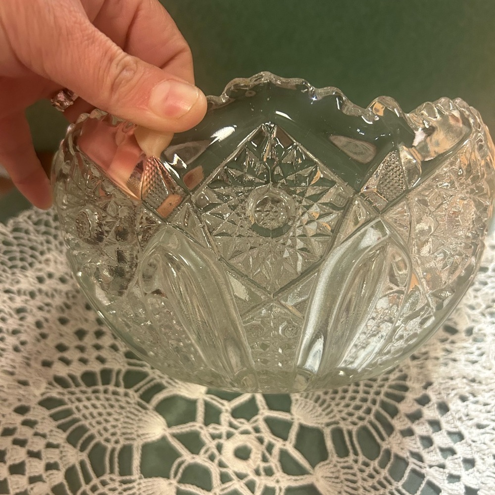 nbm home decor med size cut glass bowl